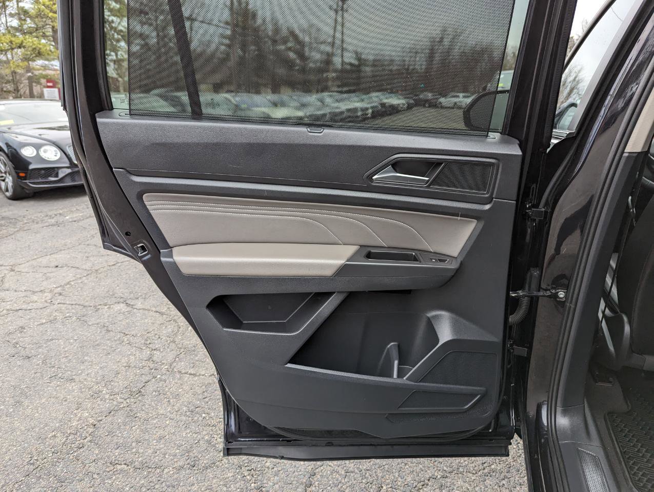 Used 2023 Volkswagen Atlas SE w/ Panoramic Sunroof Package image 38