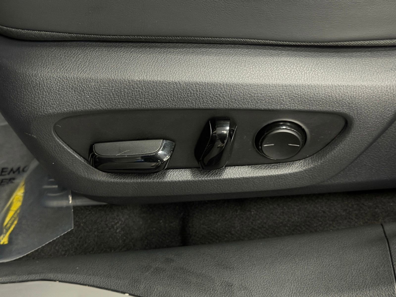 Used 2025 Lexus RX 350 FWD w/ Technology Package image 23