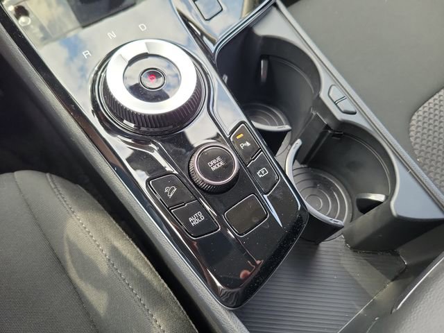 Used 2025 Kia Sportage LX image 26