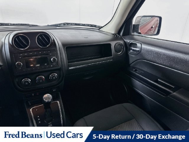 Used 2015 Jeep Patriot Sport w/ Power Value Group FWD image 26
