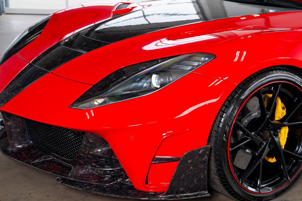 Used 2020 Ferrari 812 Superfast image 14