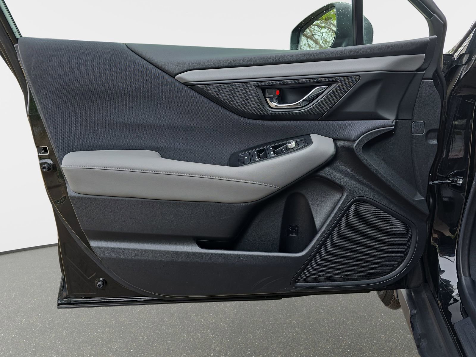 Used 2020 Subaru Outback Premium AWD/4WD image 25