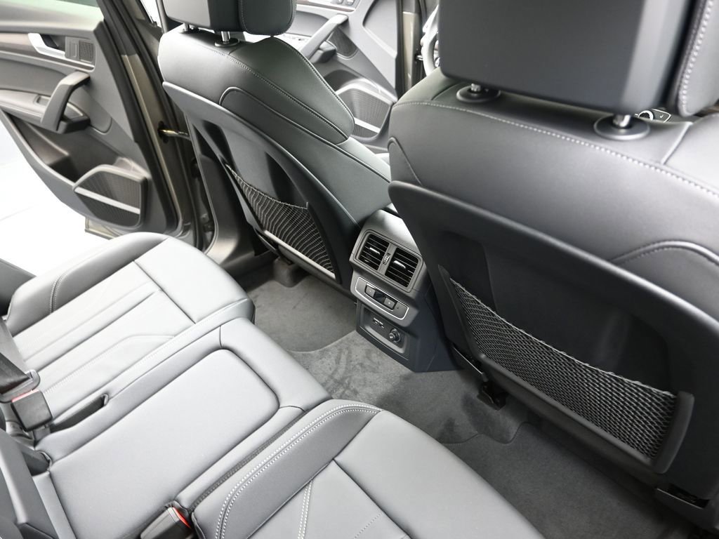 Certified 2025 Audi Q5 2.0T Premium Plus w/ Premium Plus Package image 15