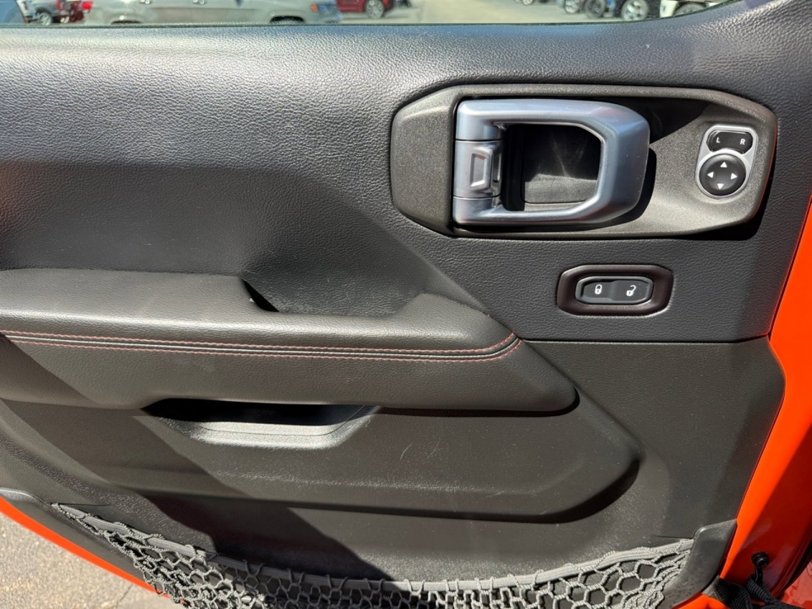 Used 2018 Jeep Wrangler Unlimited Rubicon AWD/4WD image 39