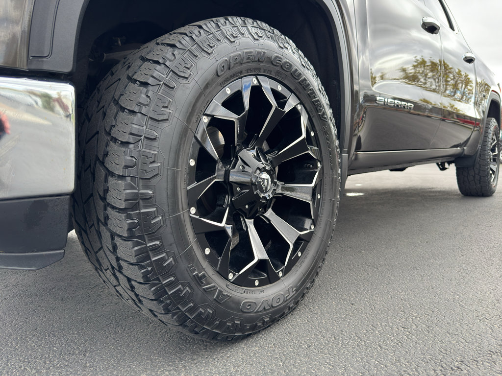 Used 2021 GMC Sierra 1500 SLT w/ Technology Package image 17
