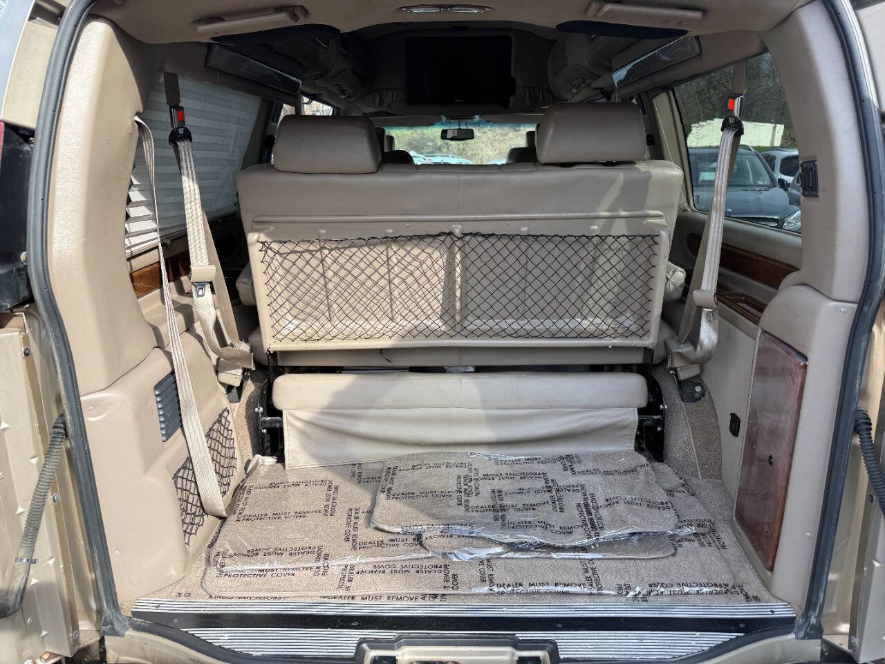 Used 2011 Chevrolet Express 1500 AWD image 33