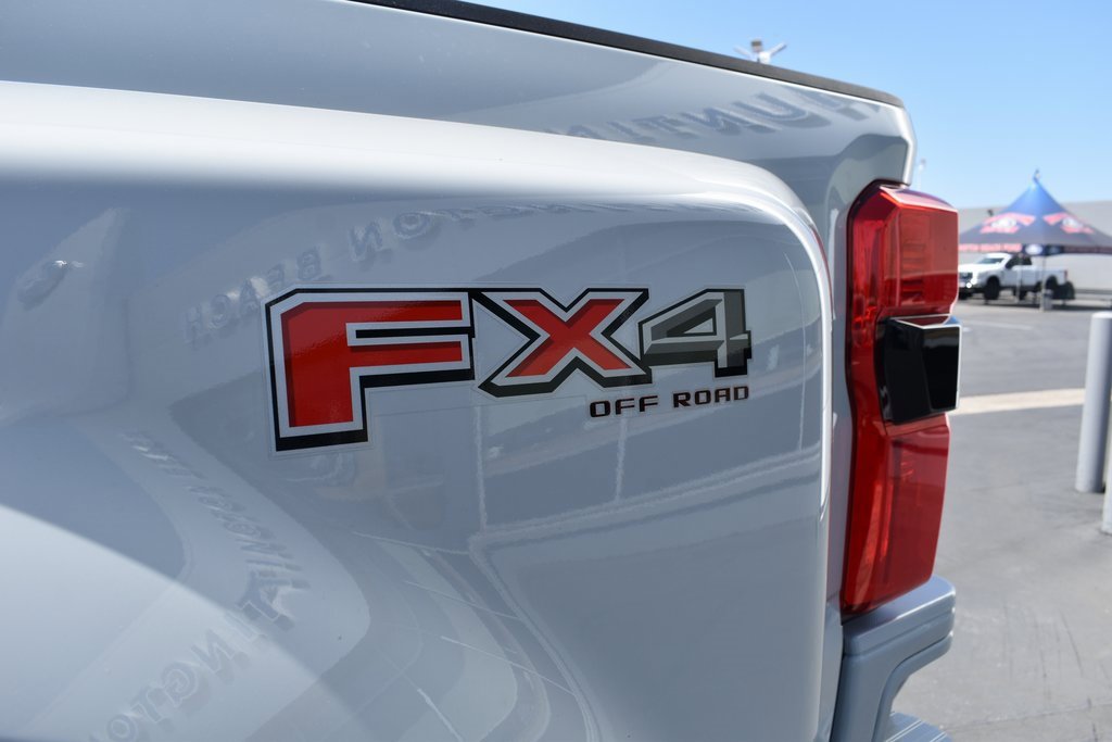 Used 2025 Ford F450 Lariat w/ FX4 Off-Road Package image 9