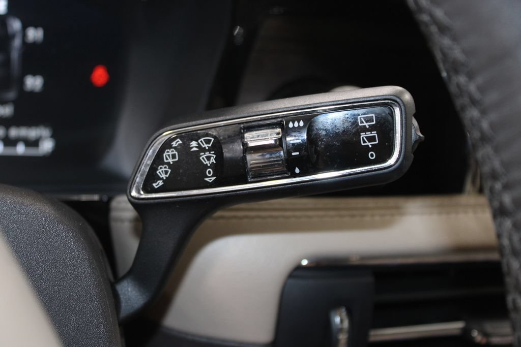 Used 2020 Lincoln Corsair Reserve w/ Equipment Group 202A AWD/4WD image 41