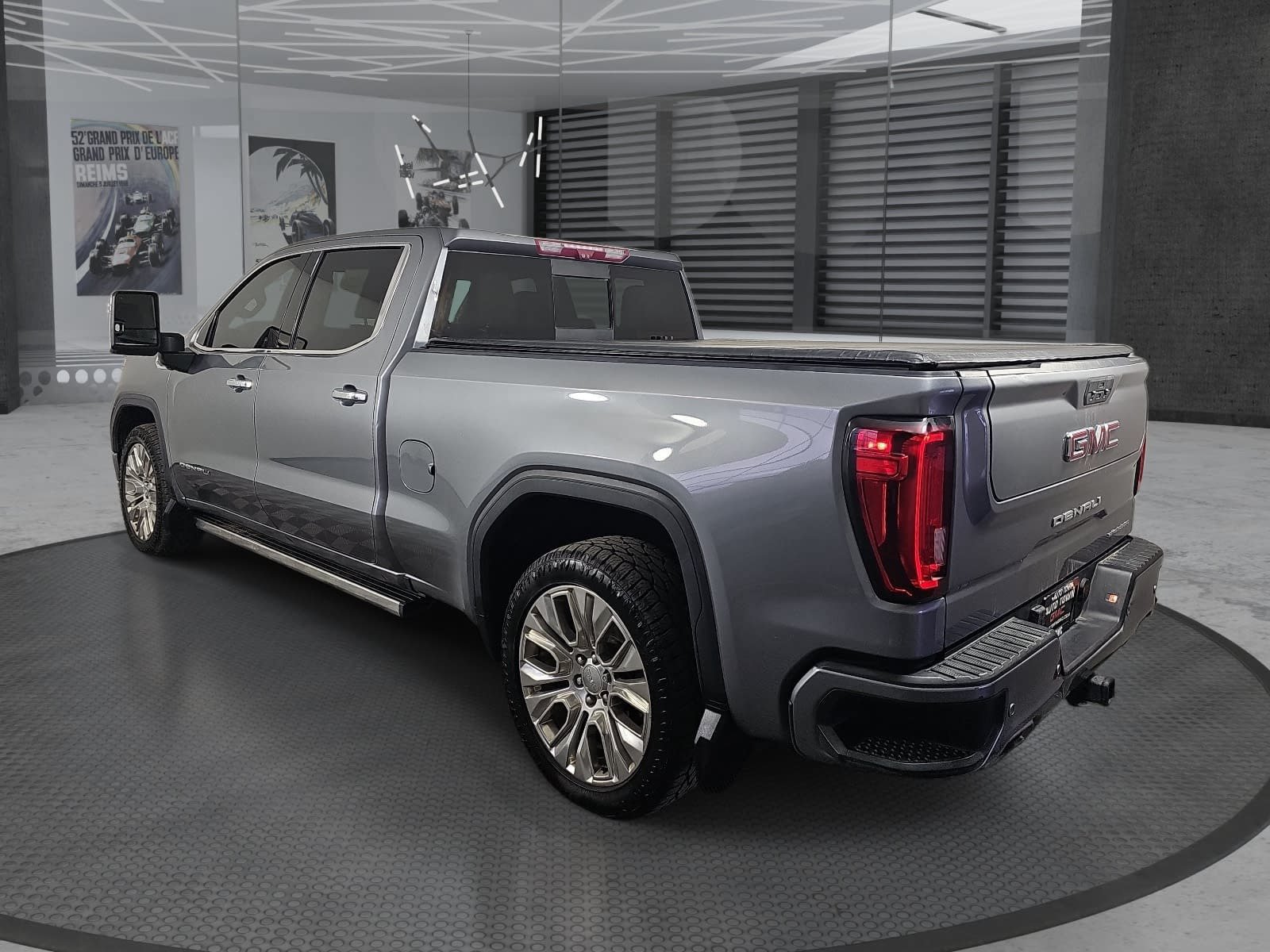 Used 2020 GMC Sierra 1500 Denali w/ Denali Ultimate Package AWD/4WD image 7