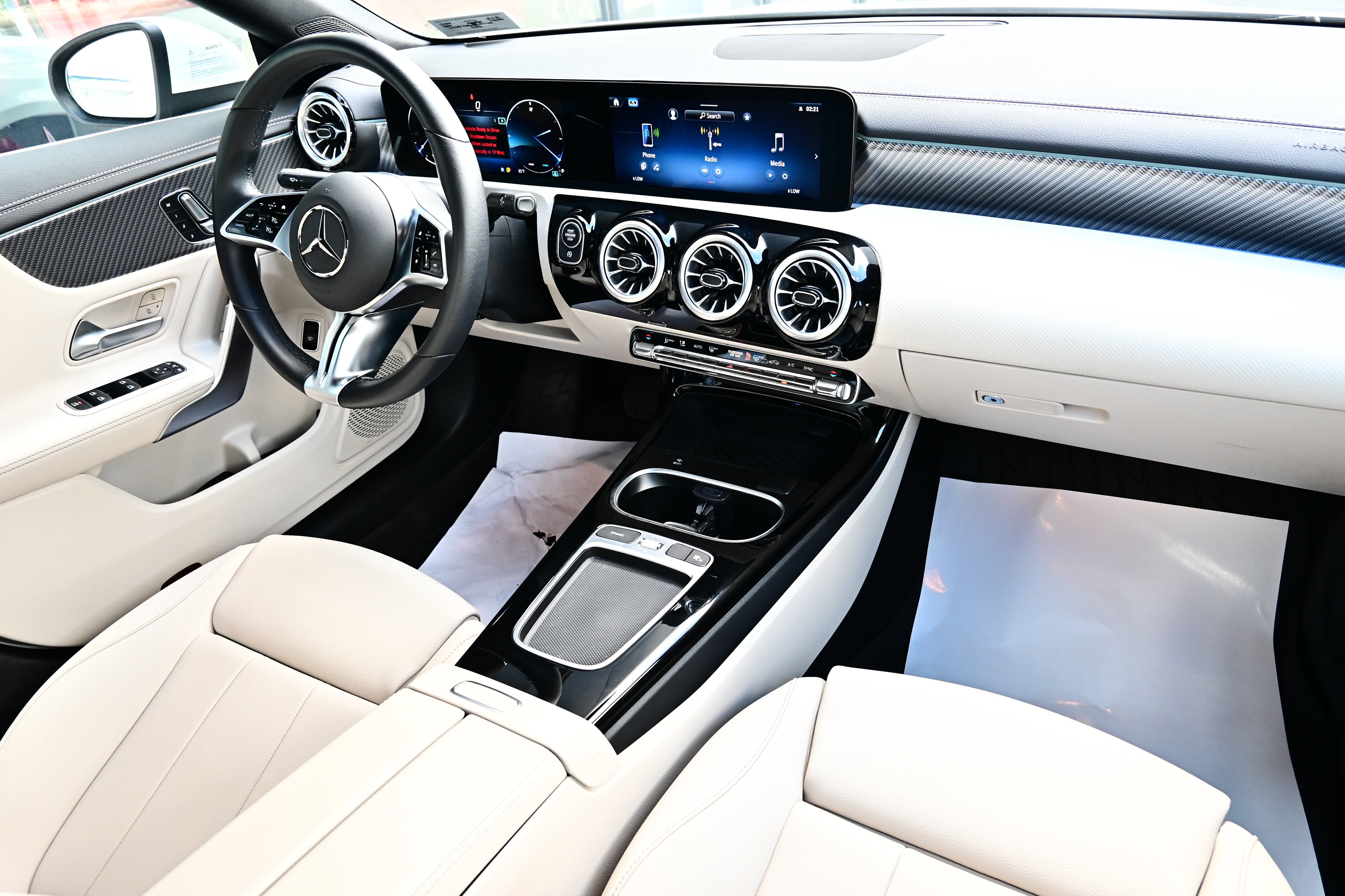 Used 2025 Mercedes-Benz CLA 250 4MATIC image 18