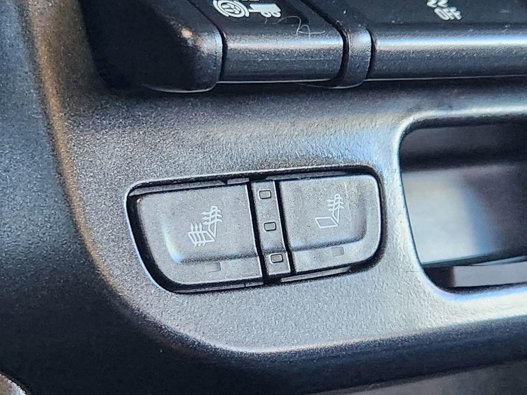 Used 2018 Chevrolet Colorado Z71 image 11