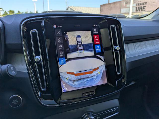 New 2026 Volvo XC40 B5 Ultra w/ Climate Package image 8