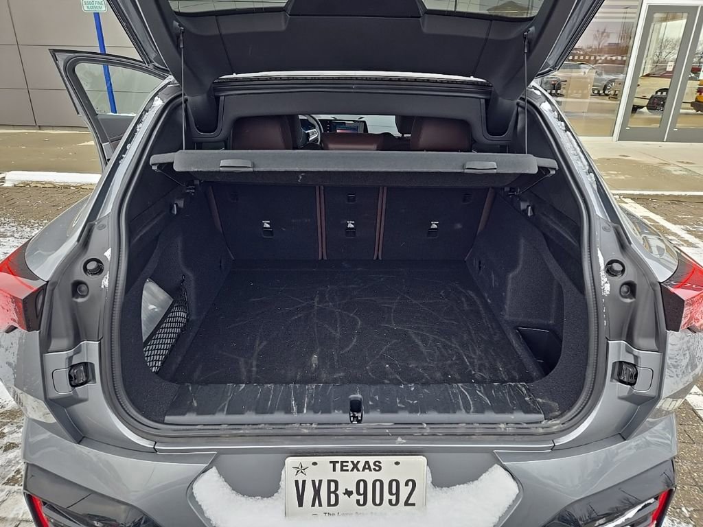 Used 2025 BMW X2 xDrive28i w/ Premium Package image 18