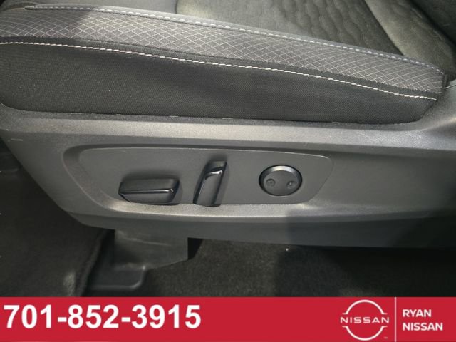 Certified 2025 Nissan Pathfinder SV AWD/4WD image 36