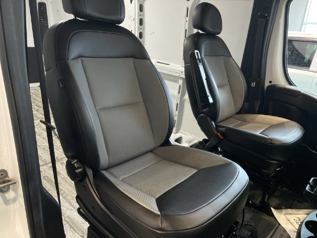 Used 2024 RAM ProMaster 2500 w/ Convenience Group FWD image 36