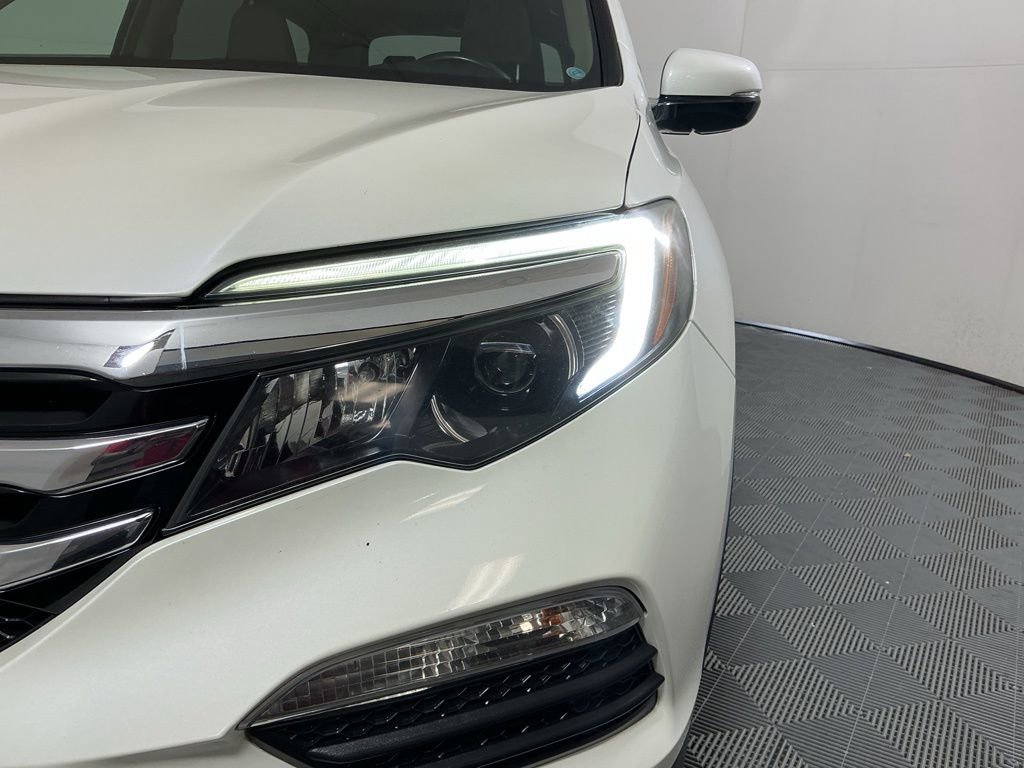 Used 2017 Honda Pilot Elite image 8
