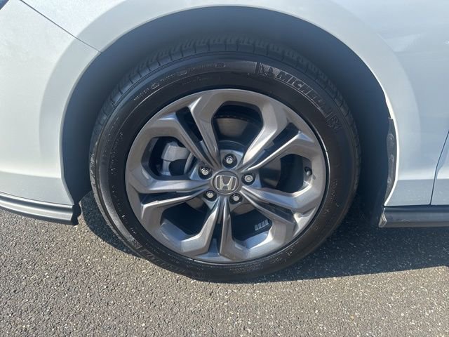 Used 2023 Honda Accord EX image 11