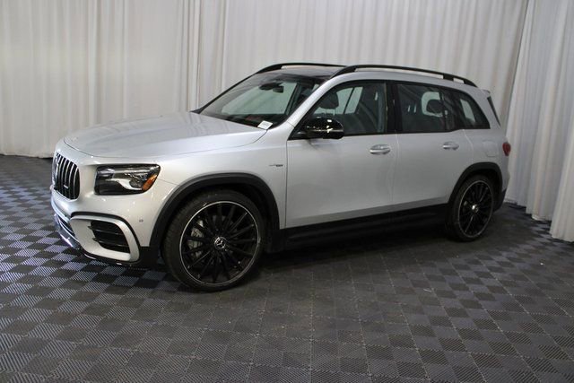 New 2024 Mercedes-Benz GLB 35 AMG 4MATIC image 3
