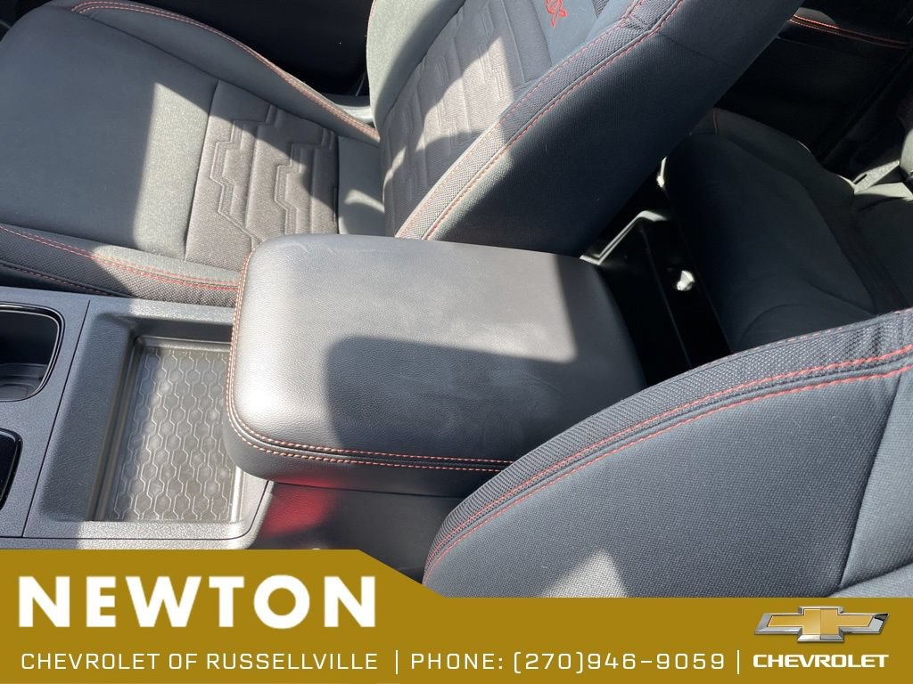 Used 2025 Nissan Frontier PRO-4X AWD/4WD image 21