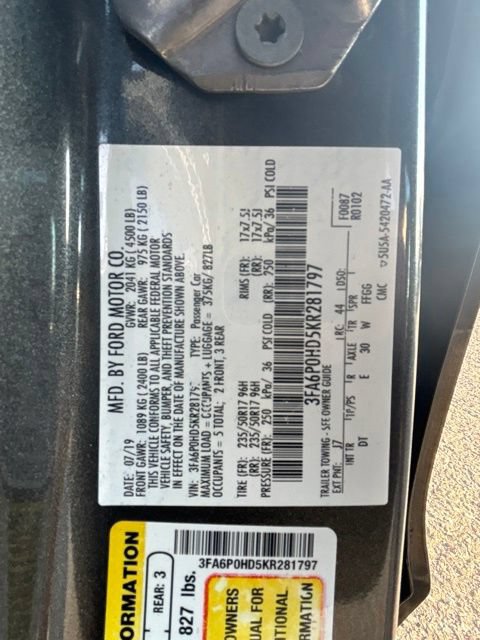 Used 2019 Ford Fusion SE FWD image 29