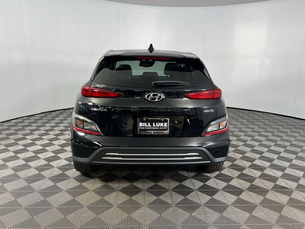 Used 2023 Hyundai Kona SE image 8