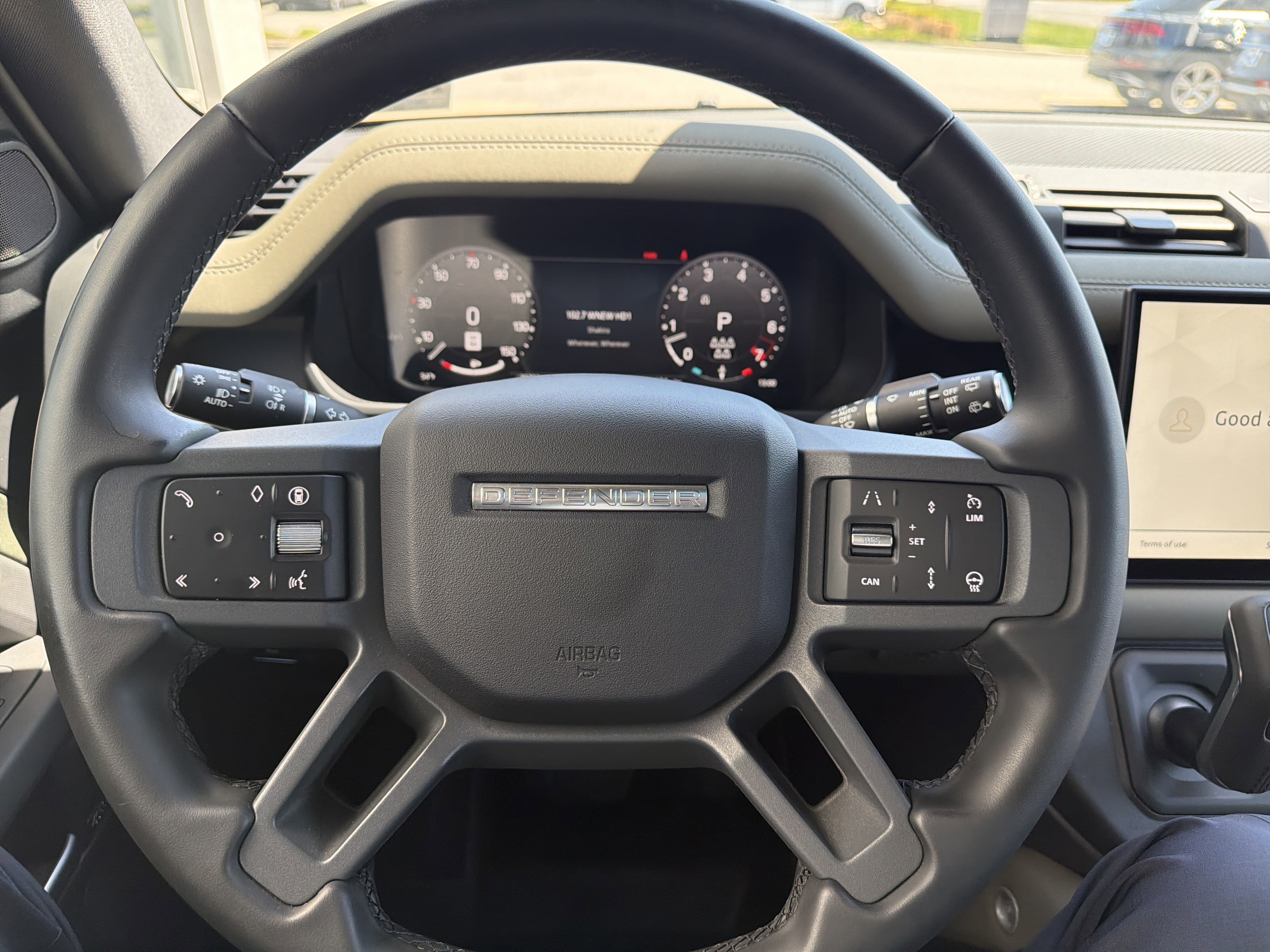 Used 2025 Land Rover Defender 110 X-Dynamic SE image 19