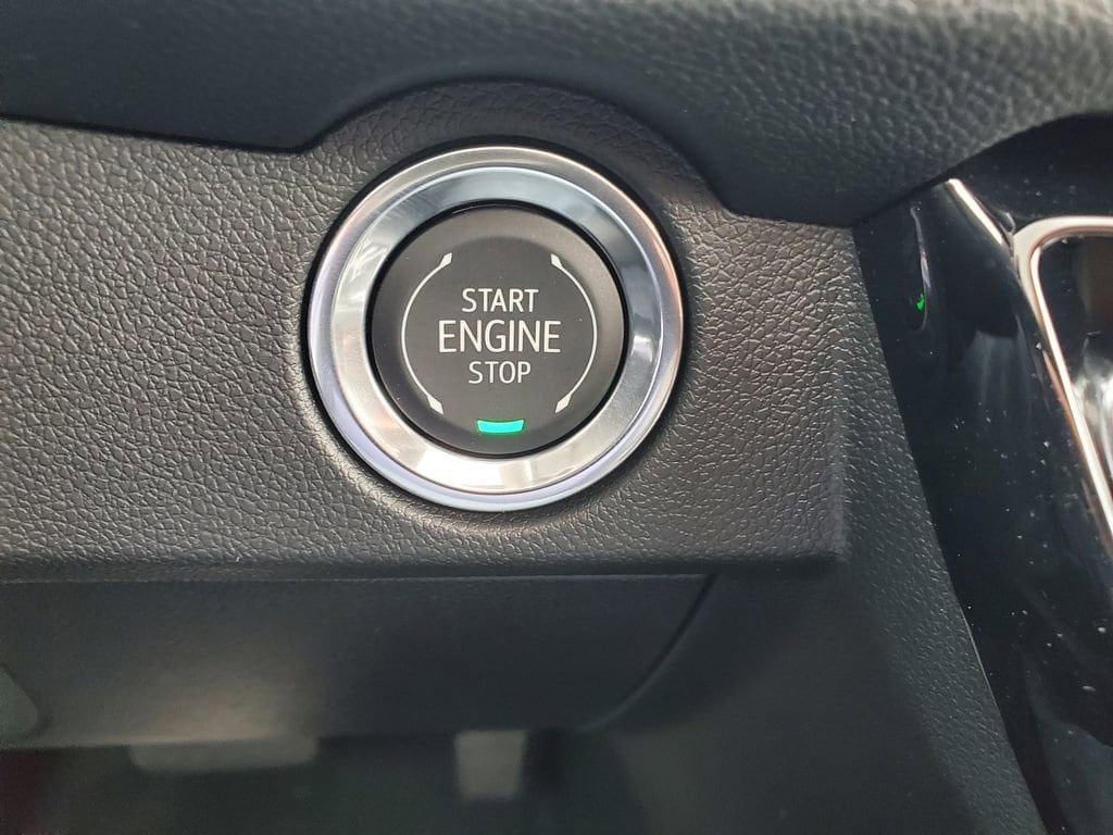 New 2026 Chevrolet Traverse LT w/ Sun and Wheel Package AWD/4WD image 18