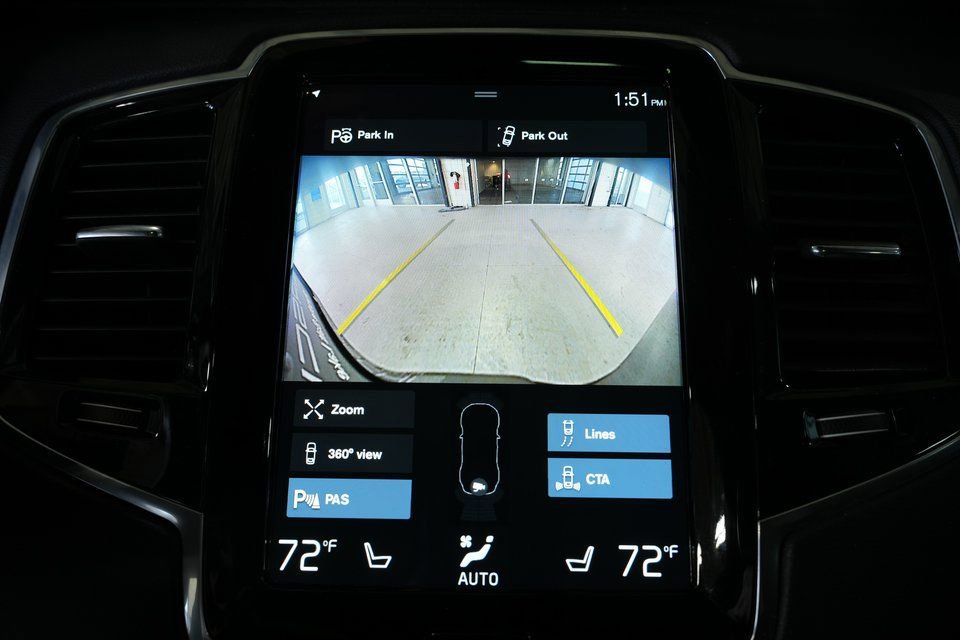 Used 2022 Volvo XC90 T8 R-Design w/ Advanced Package image 29