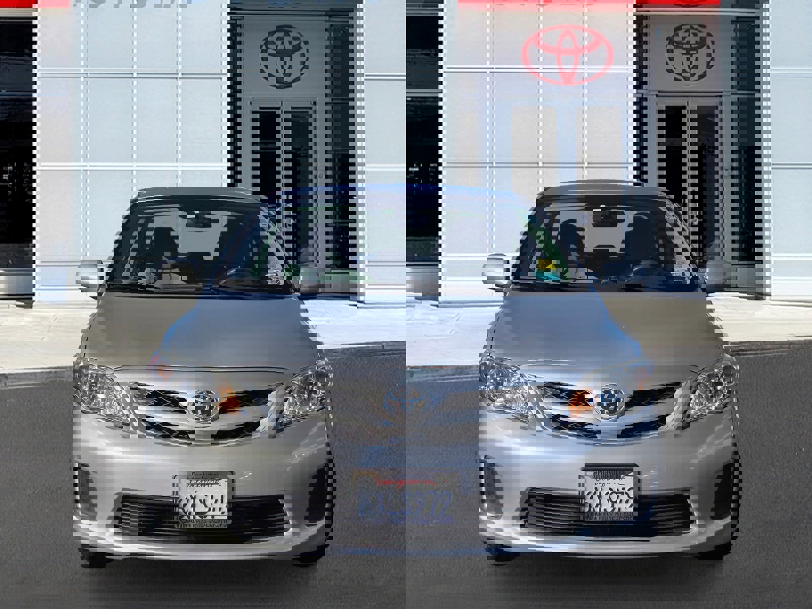 Used 2012 Toyota Corolla LE image 2