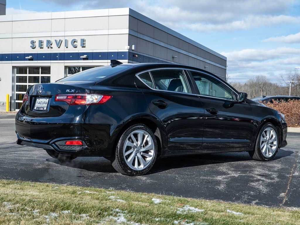Certified 2018 Acura ILX w/ Premium Package image 10
