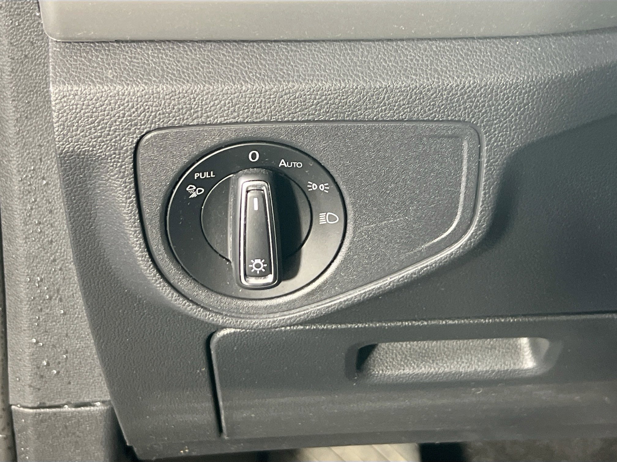 Used 2023 Volkswagen Atlas SE image 10