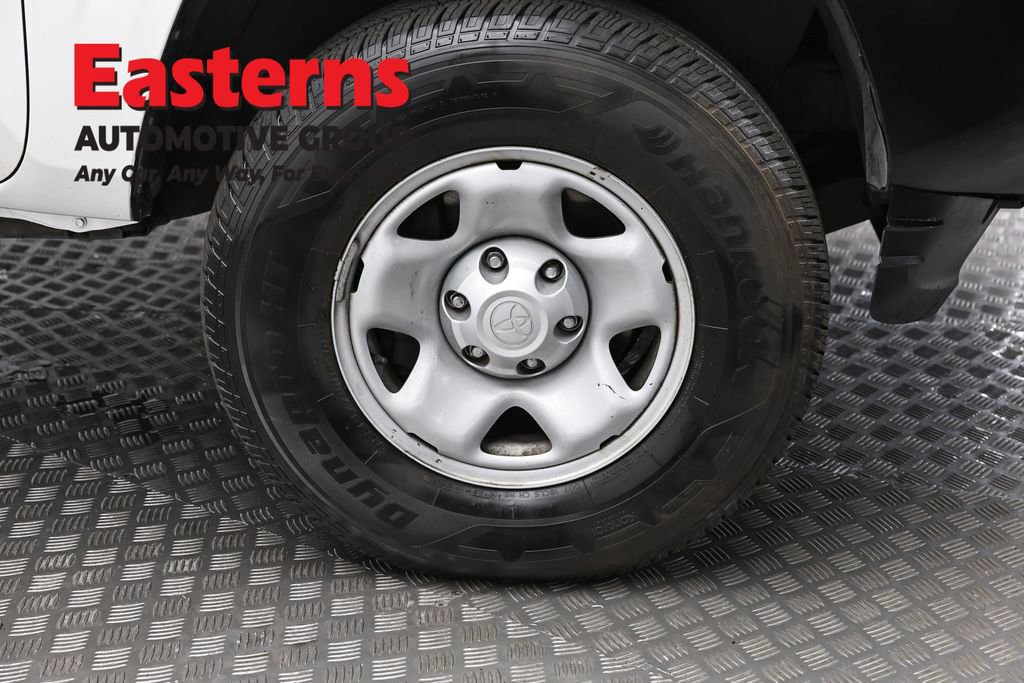 Used 2019 Toyota Tacoma SR image 29