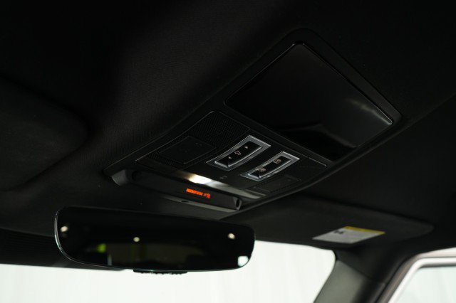 Used 2023 Land Rover Defender 130 X-Dynamic SE AWD/4WD image 46