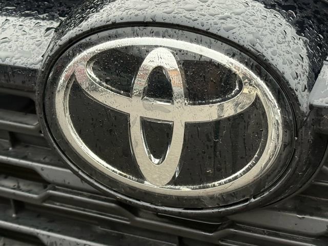 Used 2025 Toyota RAV4 XLE image 9