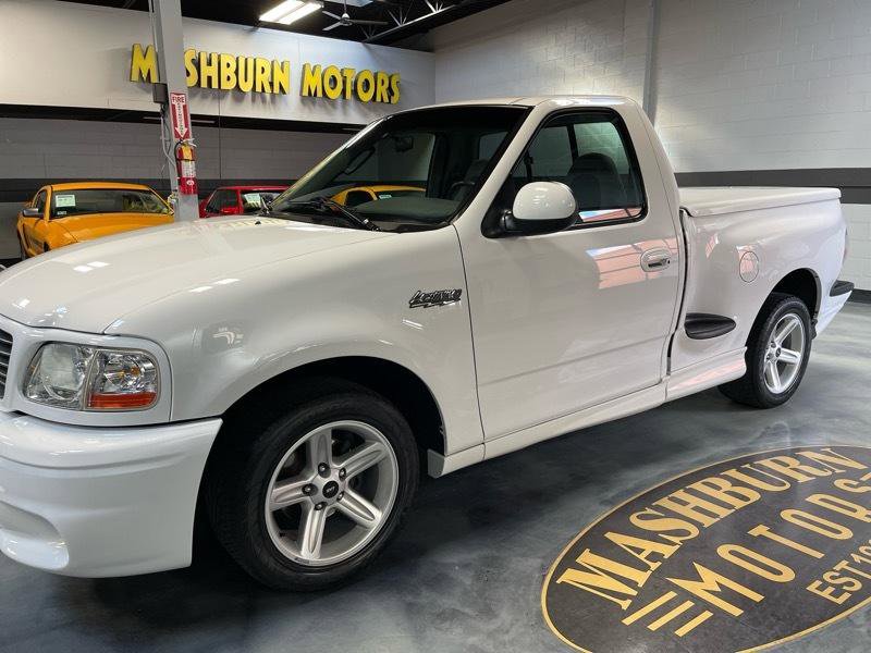 Used 2003 Ford F150 Lightning image 2