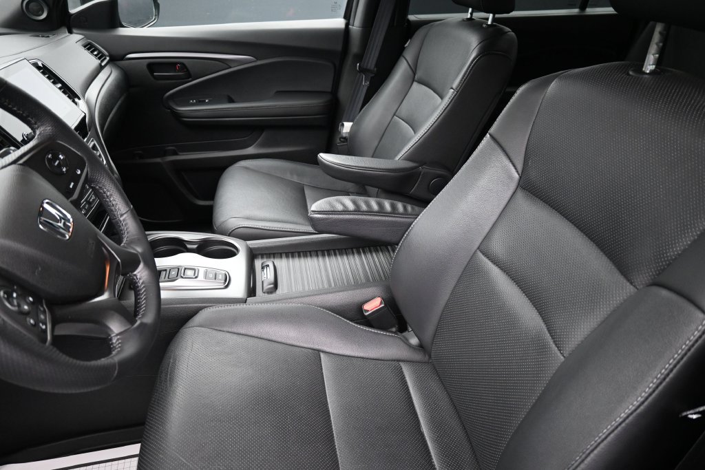 Used 2023 Honda Passport EX-L image 31