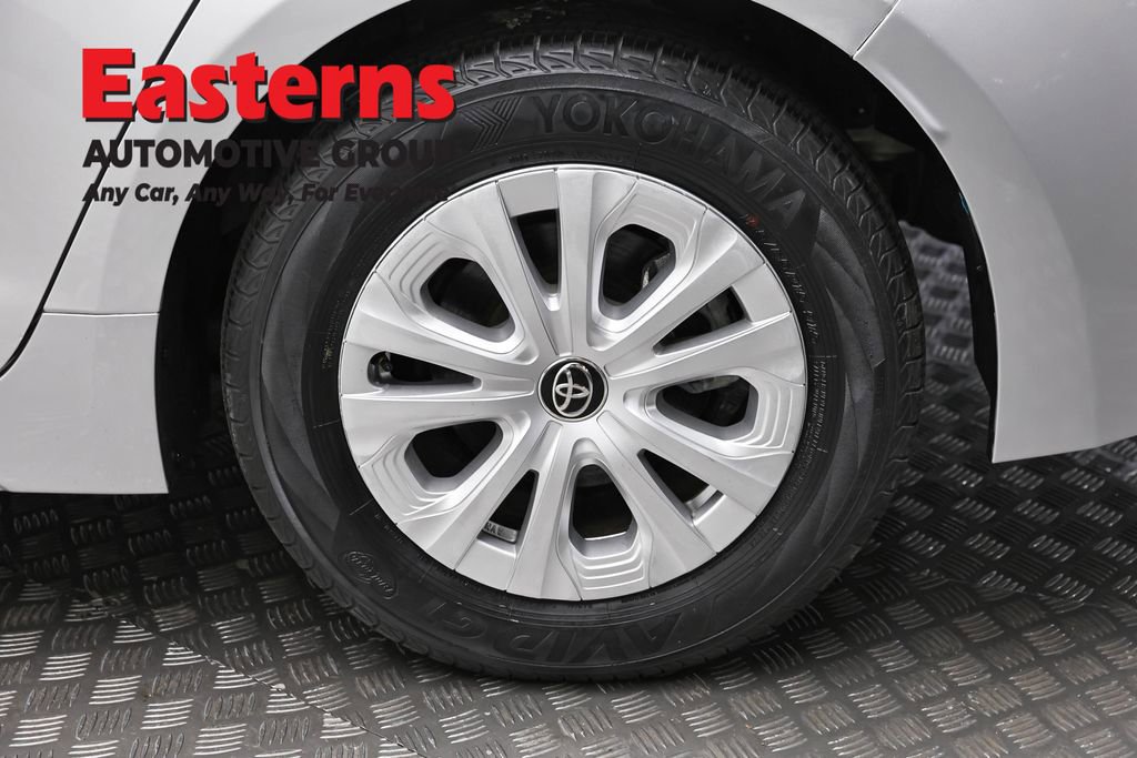 Used 2021 Toyota Corolla LE w/ Carpet Mat Package (TMS) image 8