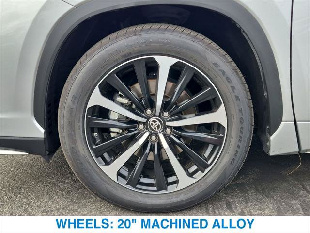 Used 2021 Toyota Highlander XSE FWD image 11