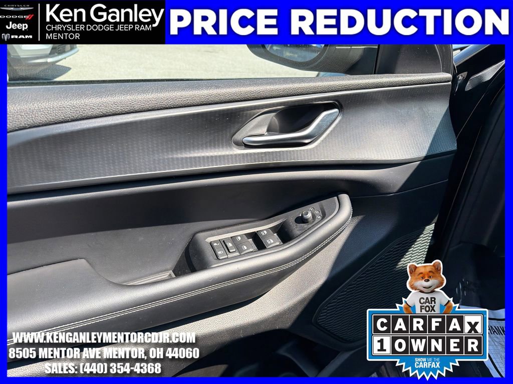 Used 2023 Jeep Grand Cherokee Laredo w/ Luxury Tech Group I image 11