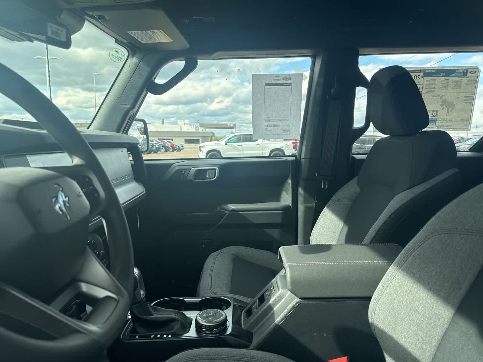 New 2026 Ford Bronco 4-Door AWD/4WD image 30