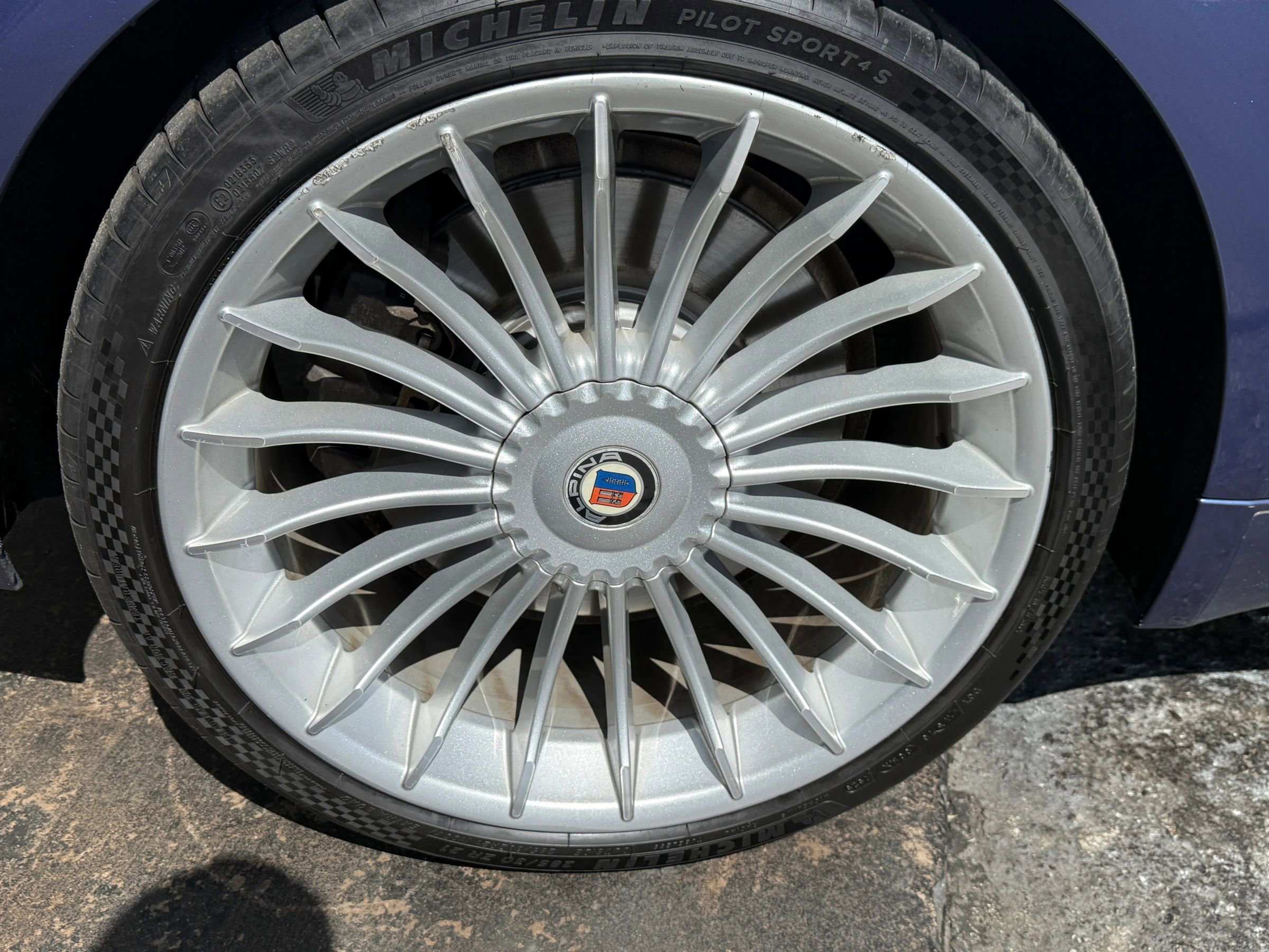 Used 2013 BMW ALPINA B7 xDrive image 46