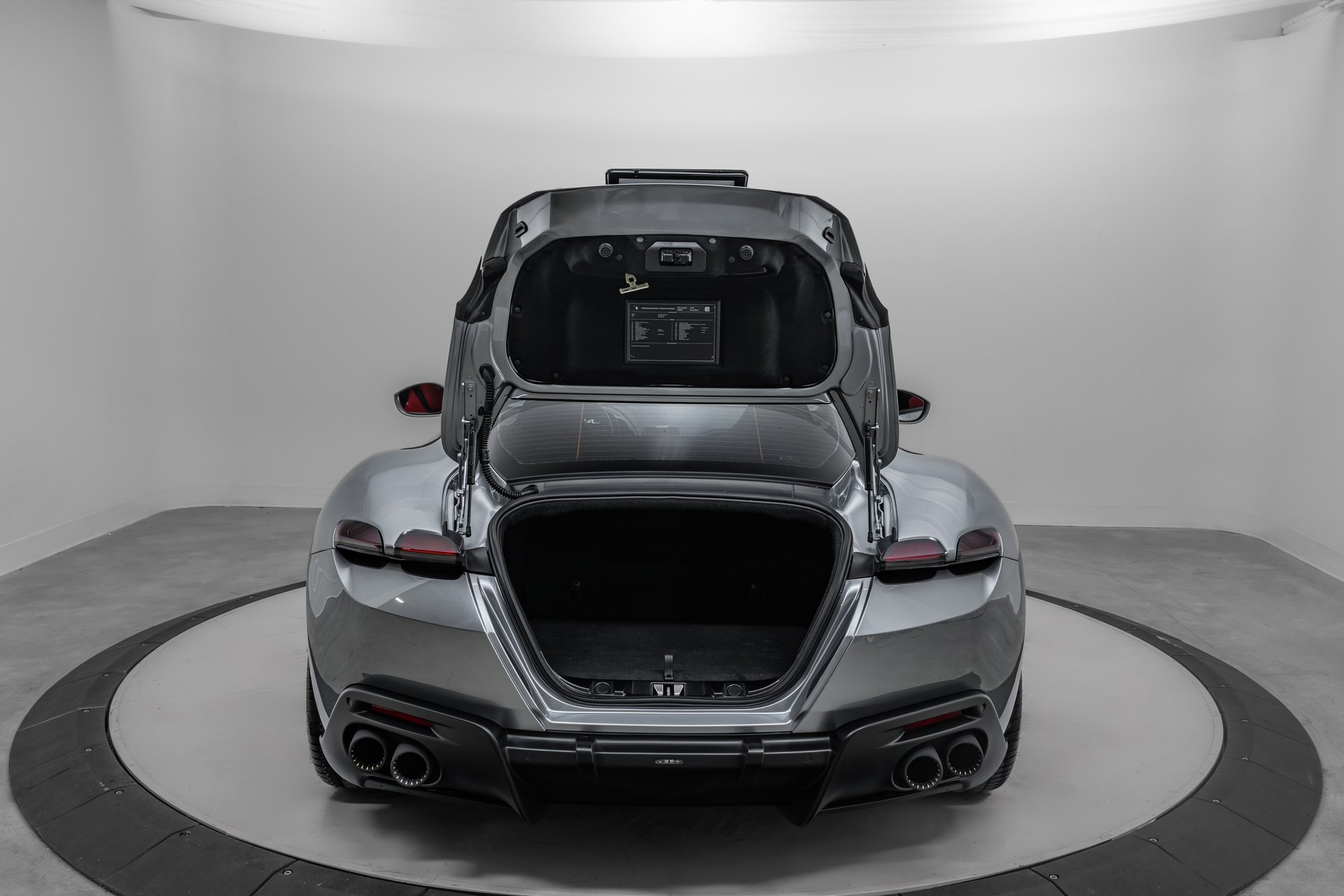 Certified 2024 Ferrari Roma Base image 24