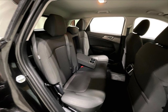 Used 2024 Kia Sportage LX AWD/4WD image 27