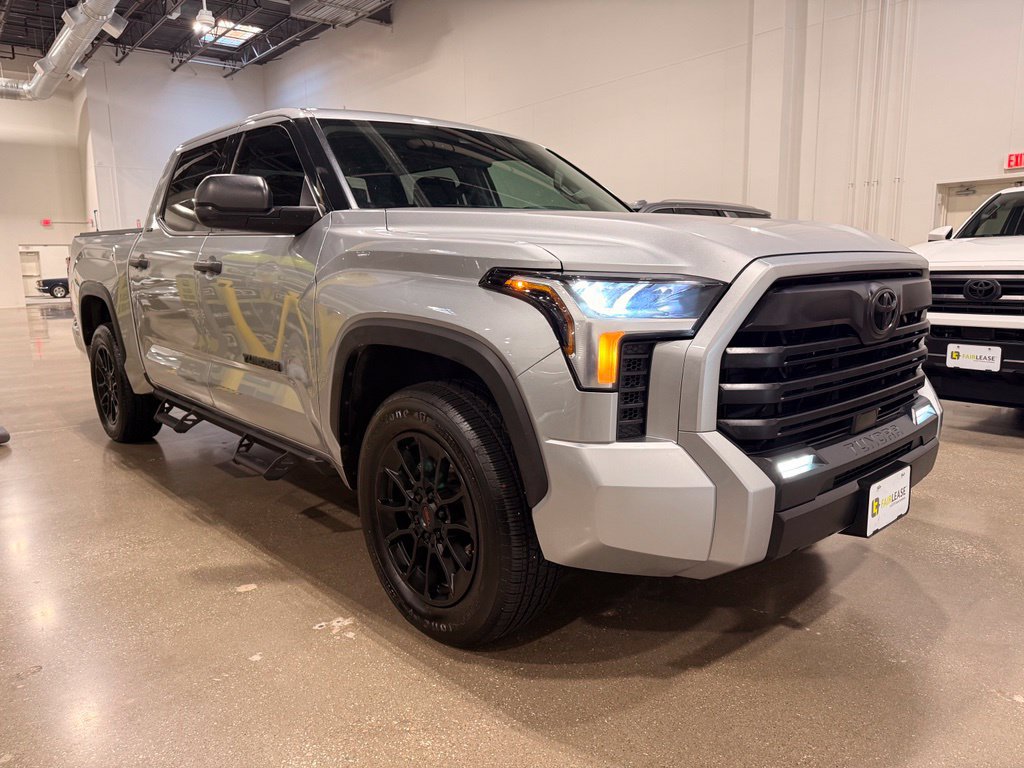 Used 2022 Toyota Tundra SR5 AWD/4WD image 3