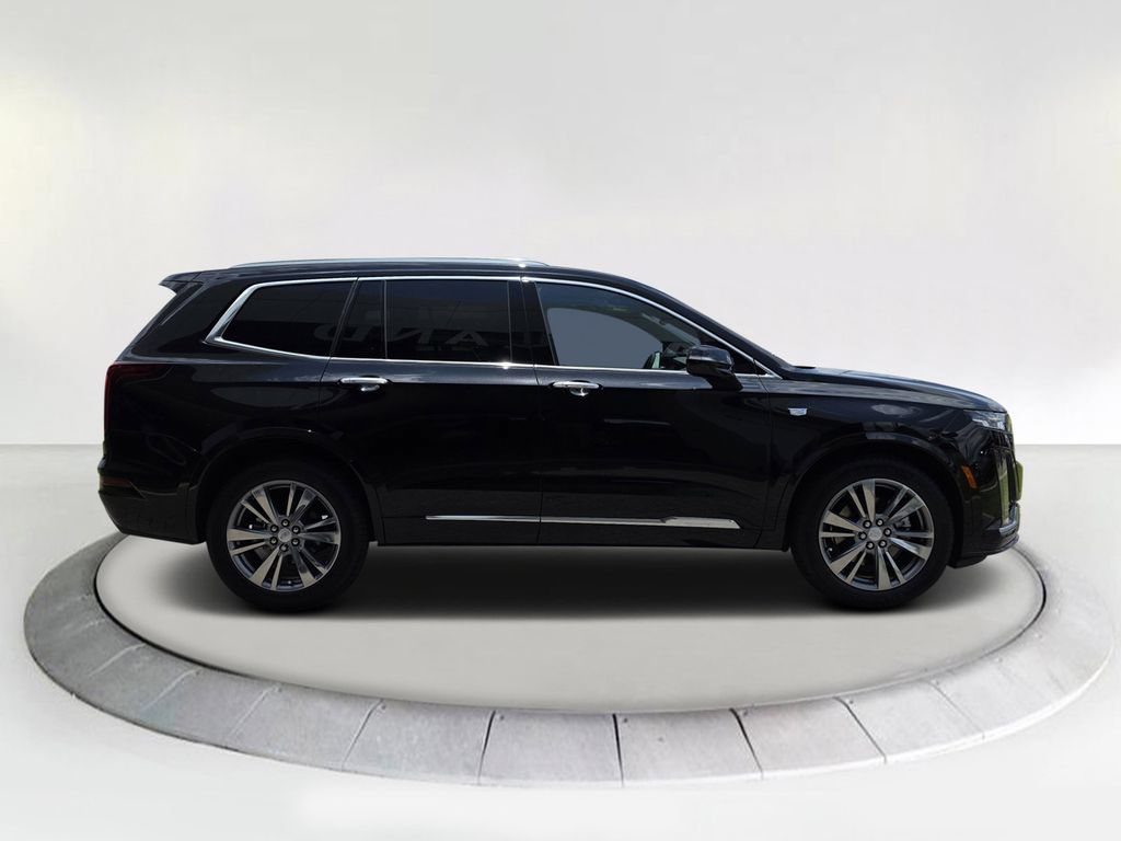 New 2025 Cadillac XT6 Premium Luxury FWD image 6