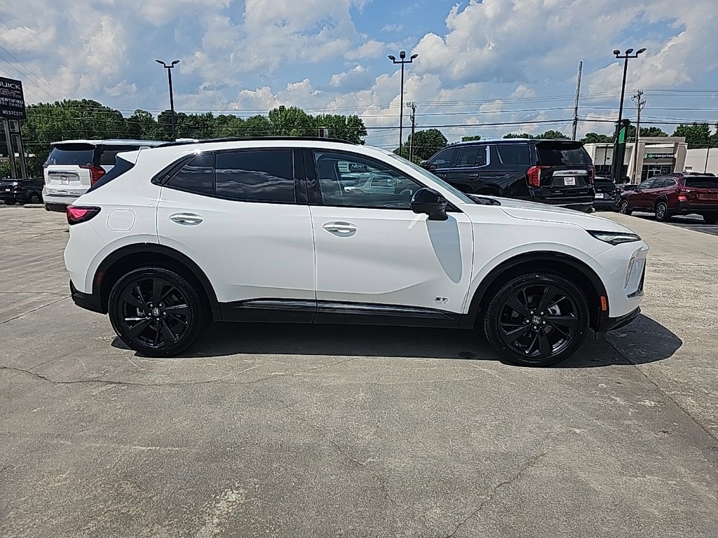 New 2025 Buick Envision Sport Touring image 2