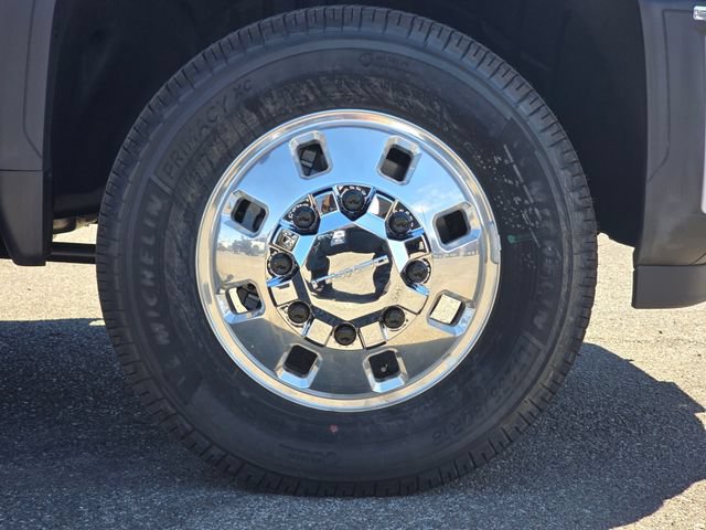 New 2026 GMC Sierra 3500 Denali Ultimate AWD/4WD image 9