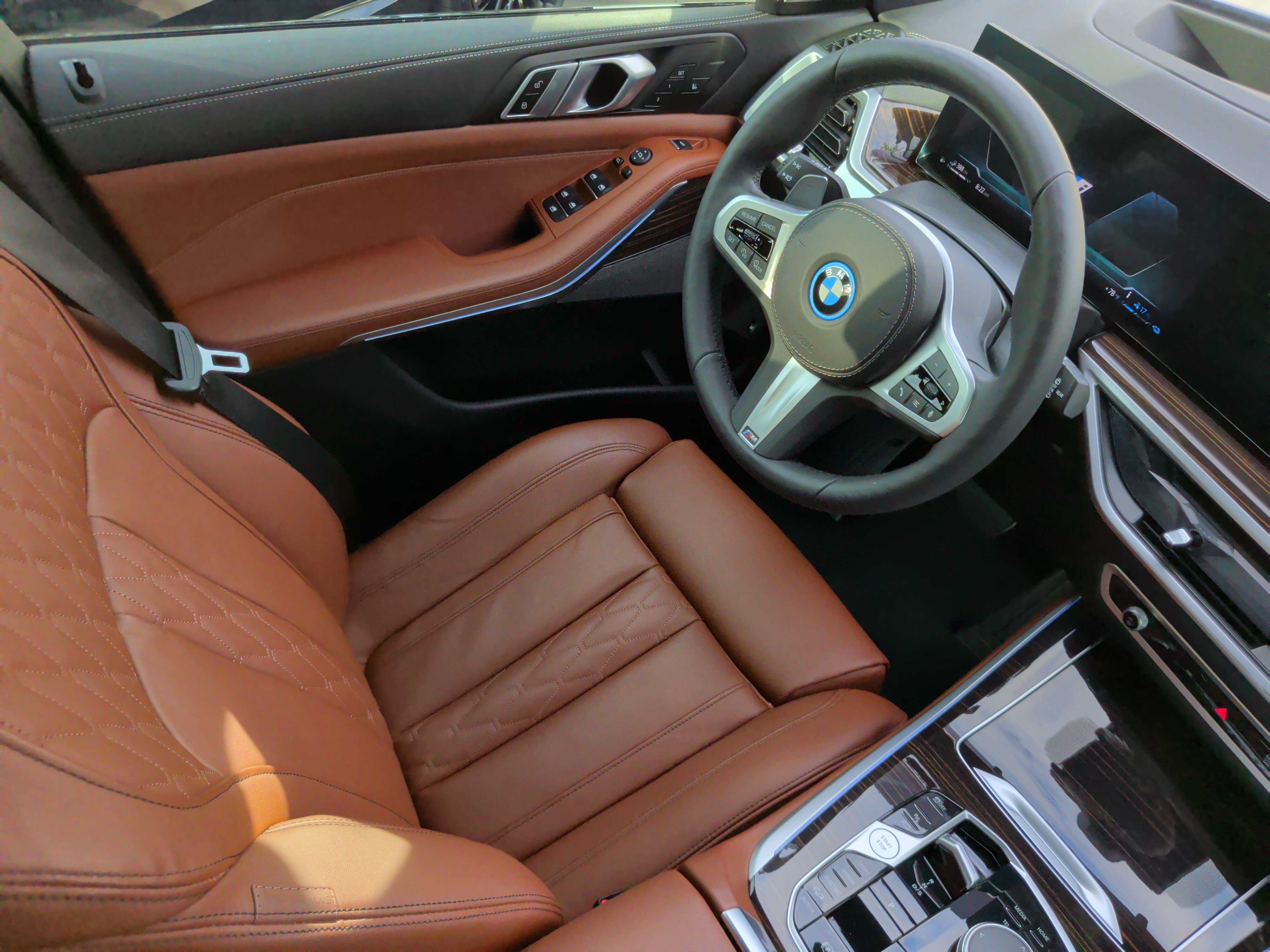 Used 2025 BMW X5 xDrive50e w/ M Sport Package AWD/4WD image 35