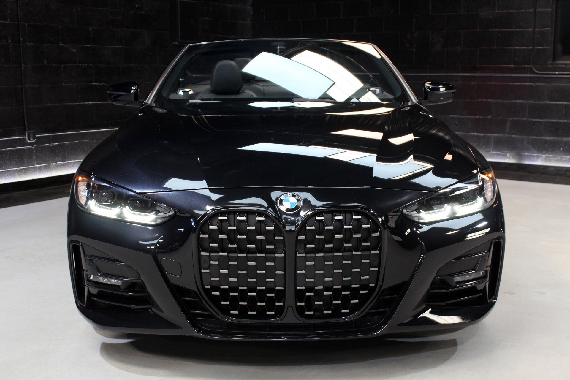 Used 2023 BMW 430i Convertible w/ M Sport Package RWD image 7
