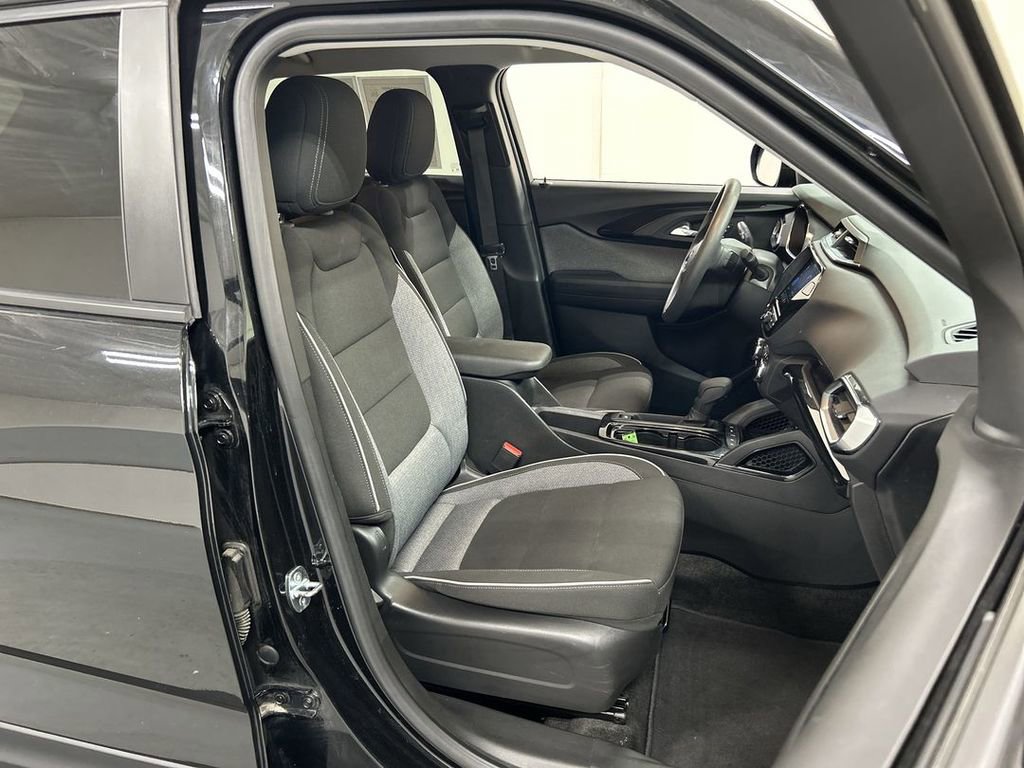Used 2023 Chevrolet TrailBlazer LT w/ Convenience Package FWD image 22
